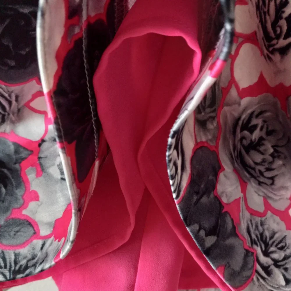 Juicy Couture GUC Girls Midi Dress Size 12 Black & Dark Pink - Picture 8 of 10